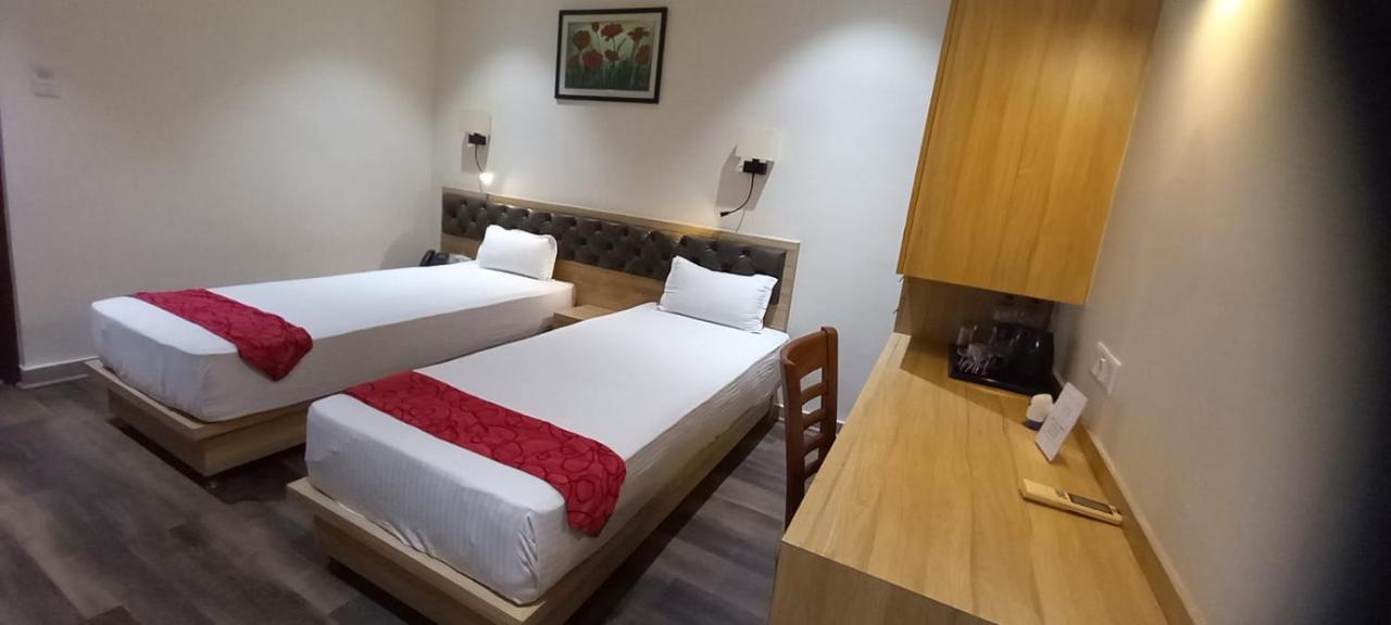 Ojas Hotel & Resort Durgāpur Zewnętrze zdjęcie